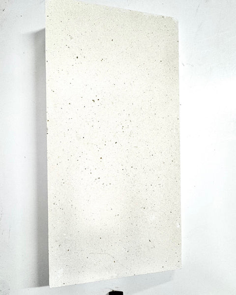 600x400x70mm Solid Drop Face Pool Coping – White Limestone, Rough Texture